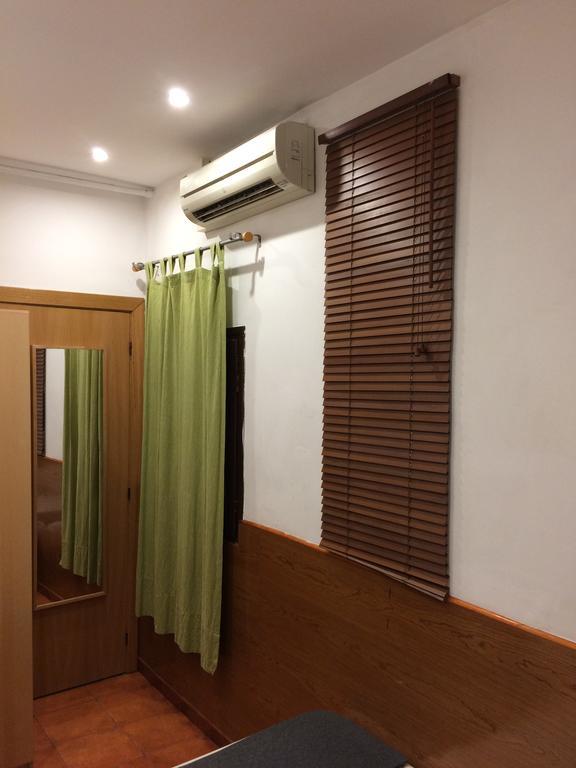 Estudios Pelayo Guest House Barcelone Chambre photo